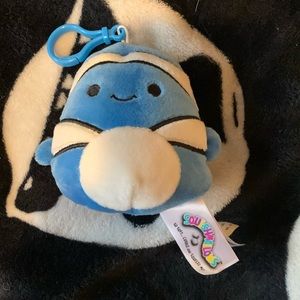 Ricky the blue clownfish squishmallow clip NWT